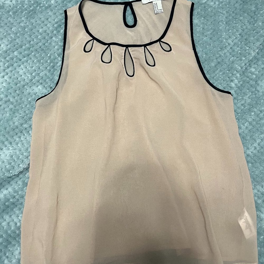 Sleeveless Blouse